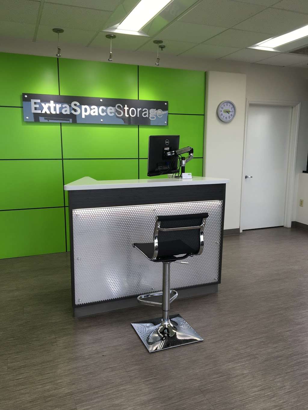 Extra Space Storage | 733 S Racetrack Rd, Henderson, NV 89015, USA | Phone: (702) 558-2300