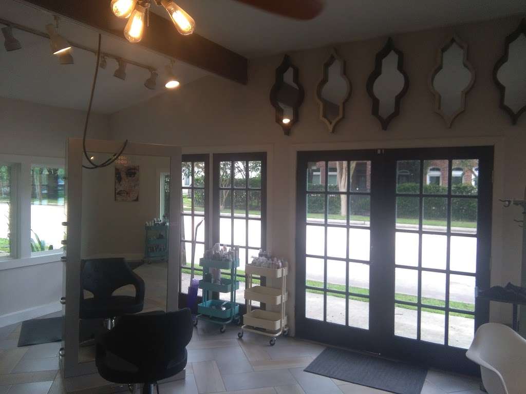 Shine In the Heights | 518 E 11th St, Houston, TX 77008, USA | Phone: (713) 864-1977