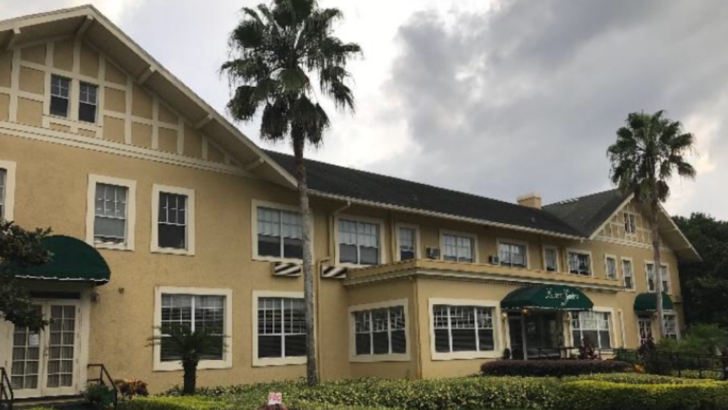 Southern Gardens Assisted Living | 255 E Main St, Lake Alfred, FL 33850, USA | Phone: (863) 956-0411