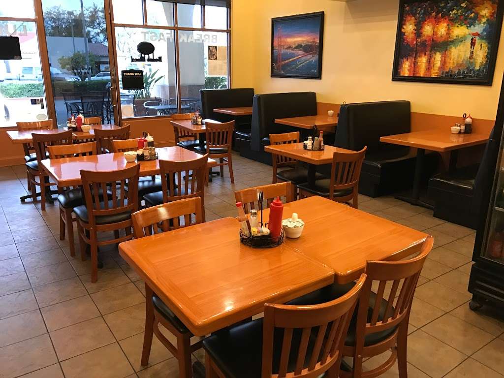 Latte Da Bagelry and Grill | 21612 Plano Trabuco Rd # H, Trabuco Canyon, CA 92679, USA | Phone: (949) 589-6405