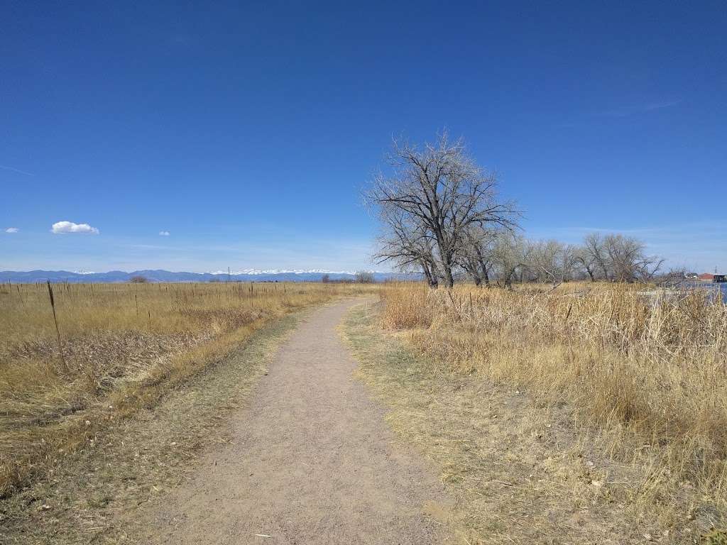 Rocky Mountain Arsenal - Lake Ladora hike | Ladora Loop Trail Access, Denver, CO 80239, USA