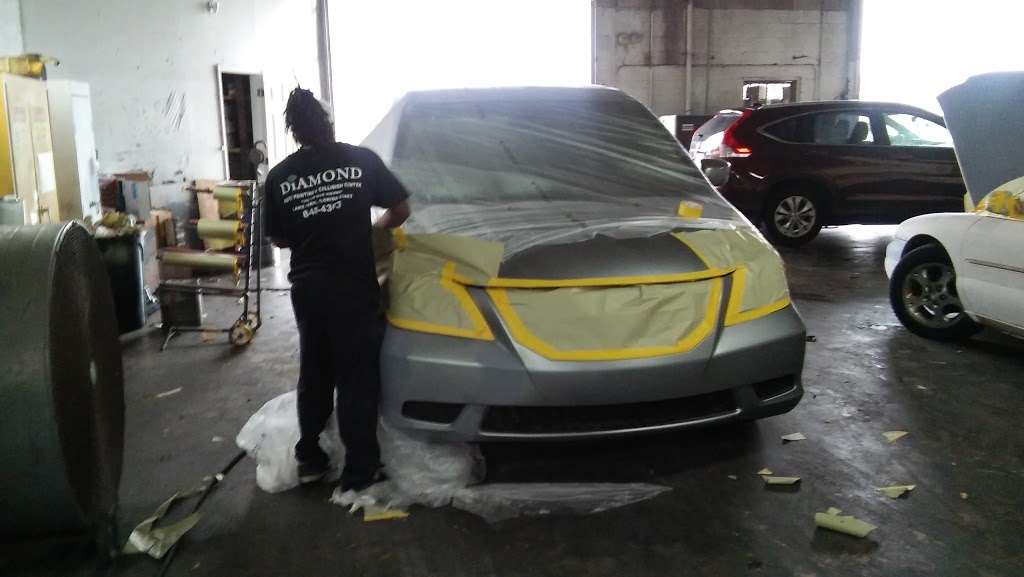 Diamond Auto Painting and Collision | 410 Old Dixie Highway, Lake Park, FL 33403, USA | Phone: (561) 848-4303