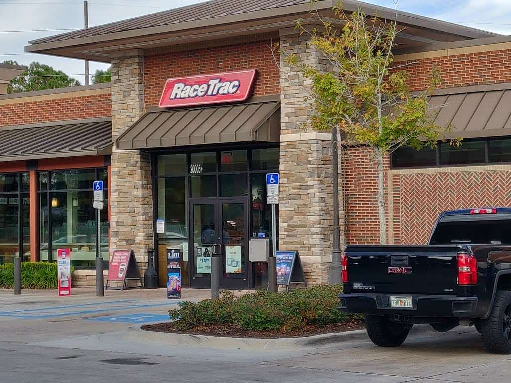 RaceTrac | 20005 US-441, Mt Dora, FL 32757, USA | Phone: (352) 383-0421