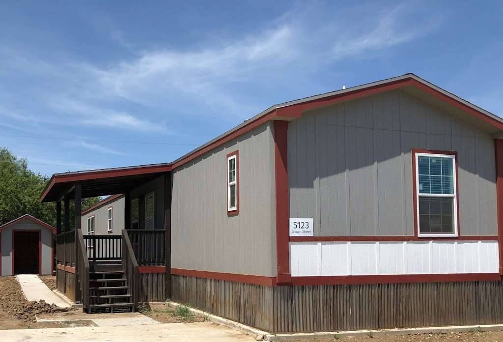 Valley Wood Mobile Home community | 7 Brown St, Irving, TX 75061, USA | Phone: (214) 854-6519