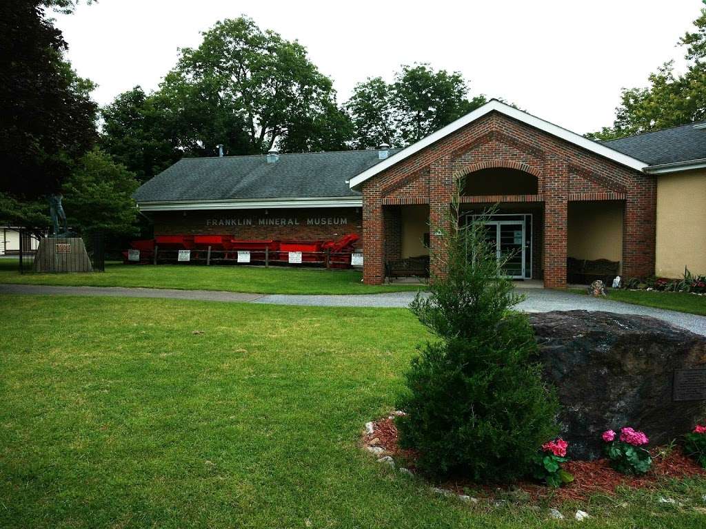 Franklin Mineral Museum Inc | 32 Evans St, Franklin, NJ 07416, USA | Phone: (973) 827-3481