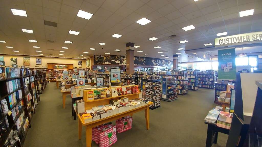 Barnes & Noble | The, 421 Arena Hub Plaza, Wilkes-Barre Township, PA 18702, USA | Phone: (570) 829-4210