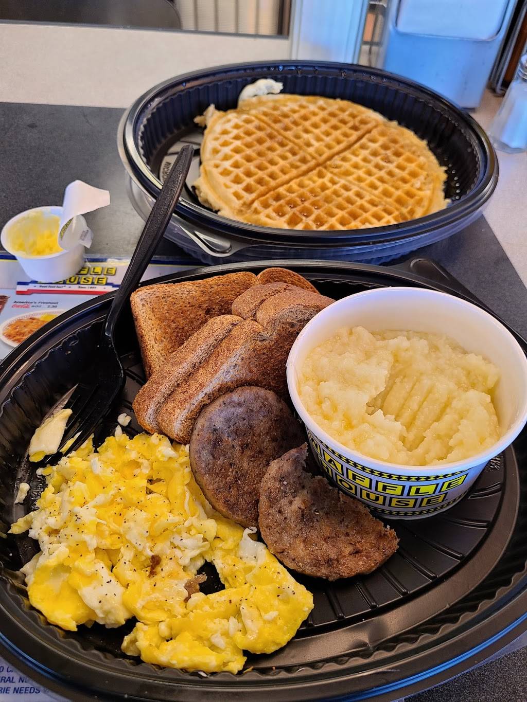 Waffle House | 505 N Bluff Rd, Collinsville, IL 62234, USA | Phone: (618) 344-6343