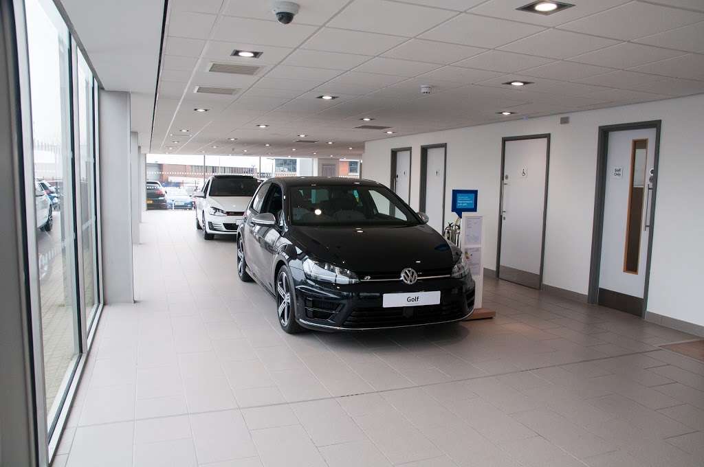 Lancaster Volkswagen St. Albans | The Courtyard Alban Park, Hatfield Rd, St Albans AL4 0JJ, UK | Phone: 01727 542153