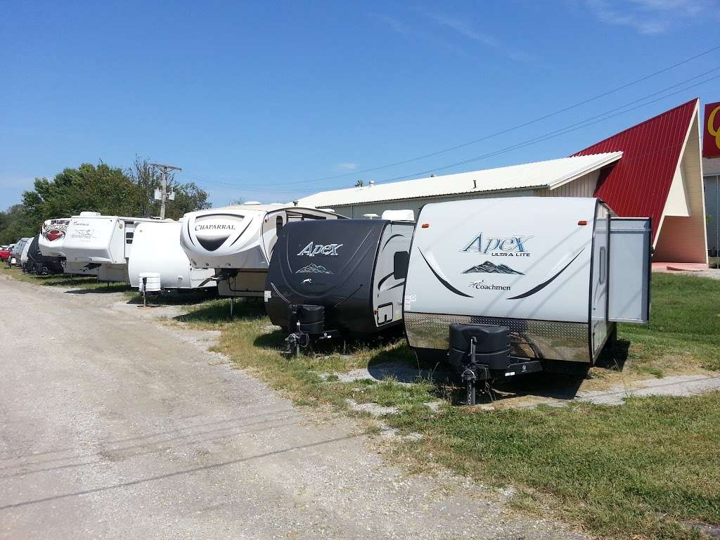 Country Campers RV | 148 NE Mcquerry Rd, Grain Valley, MO 64029 | Phone: (816) 847-2681