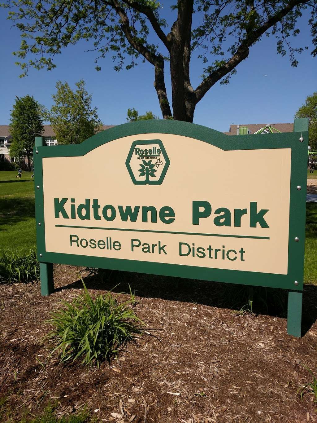 Kidtowne Park | &, Brittania Way, Merriford Ln, Roselle, IL 60172, USA
