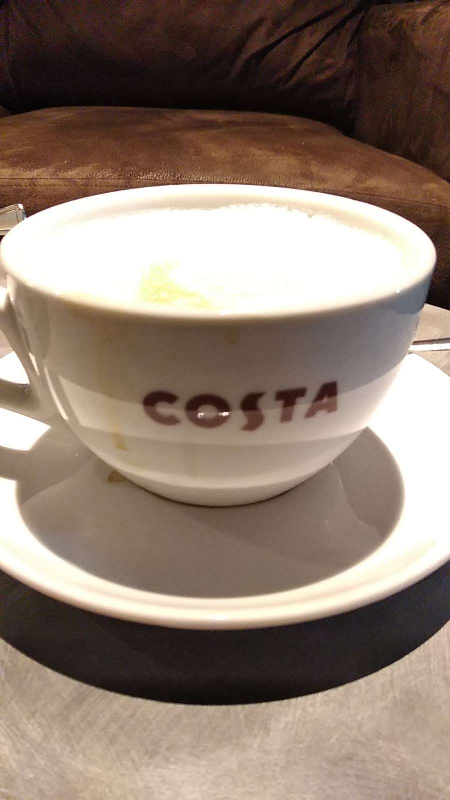 Costa Coffee | 2, North Terminal, Departures Rd, Horley, Gatwick RH6 0PJ, UK | Phone: 01293 569282