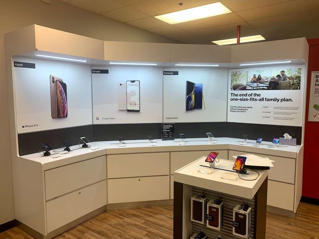 Verizon Authorized Retailer, TCC | 821 Gap Newport Pike, Avondale, PA 19311, USA | Phone: (610) 268-2288