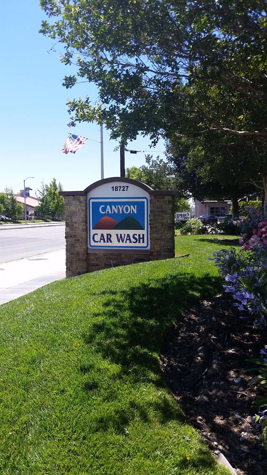 Canyon Car Wash | 18727 Soledad Canyon Rd, Santa Clarita, CA 91351, USA | Phone: (661) 250-0399