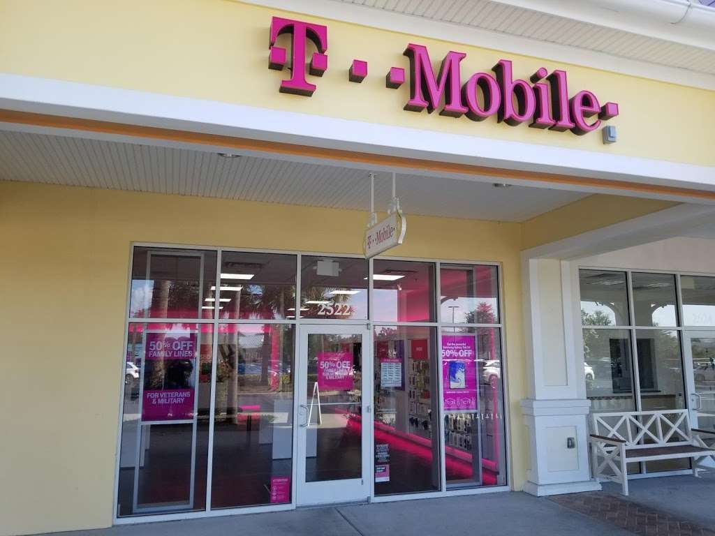 T-Mobile | 2522 Burnsed Blvd, The Villages, FL 32163, USA | Phone: (352) 310-0047