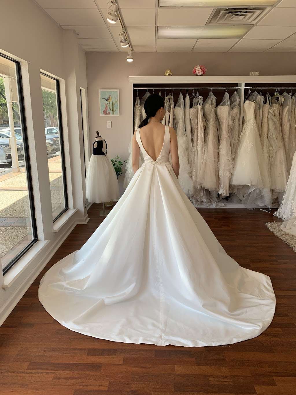 Swan Bridal | 13467 Blanco Rd, San Antonio, TX 78216, USA | Phone: (210) 474-6556