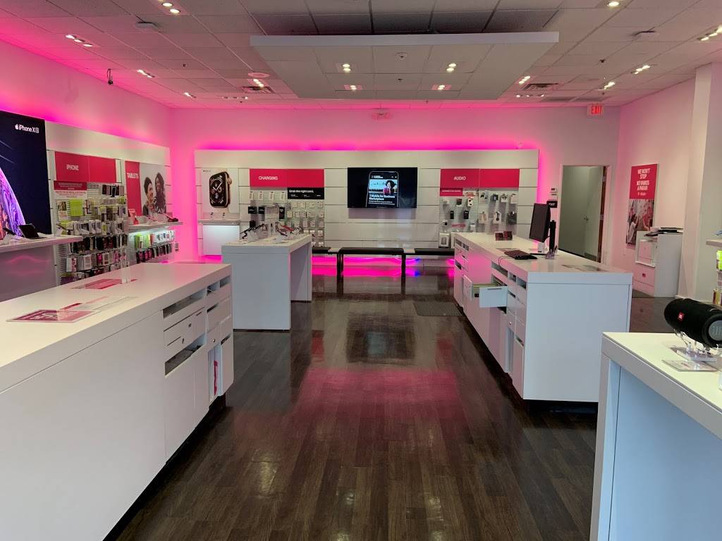 T-Mobile | 12901 N Interstate 35 Frontage Rd Ste 1330, Austin, TX 78753, USA | Phone: (512) 990-7943