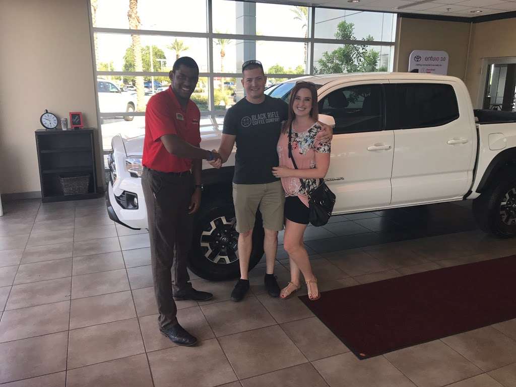 Berges Riverview Toyota | 2020 Riverview Auto Dr, Mesa, AZ 85201, USA | Phone: (480) 655-4400