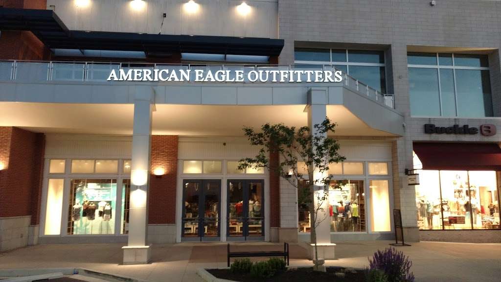 American Eagle Outfitters | 2499 Perry Crossing Way Suite A150, Plainfield, IN 46168 | Phone: (317) 837-1197