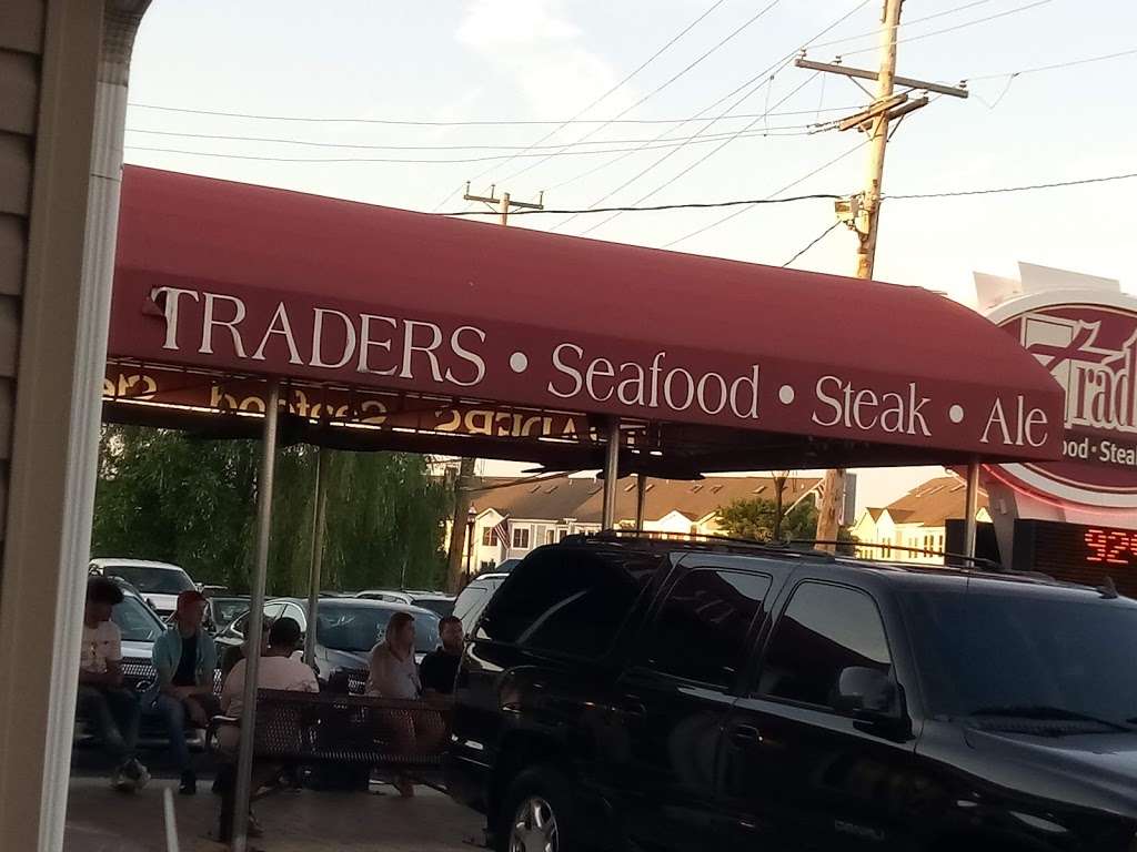 Traders Seafood Steak & Ale | 8132 Bayside Rd, Chesapeake Beach, MD 20732, USA | Phone: (301) 855-0766
