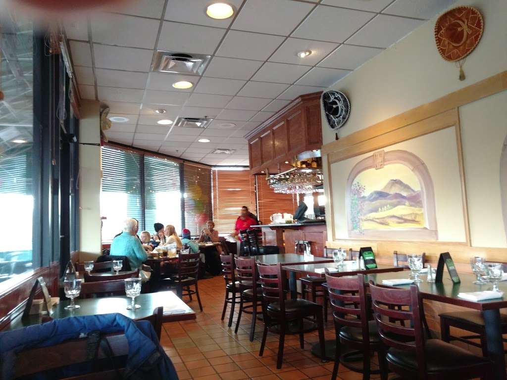 Laredo Grill | 347 Muddy Branch Rd, Gaithersburg, MD 20878 | Phone: (301) 216-9890