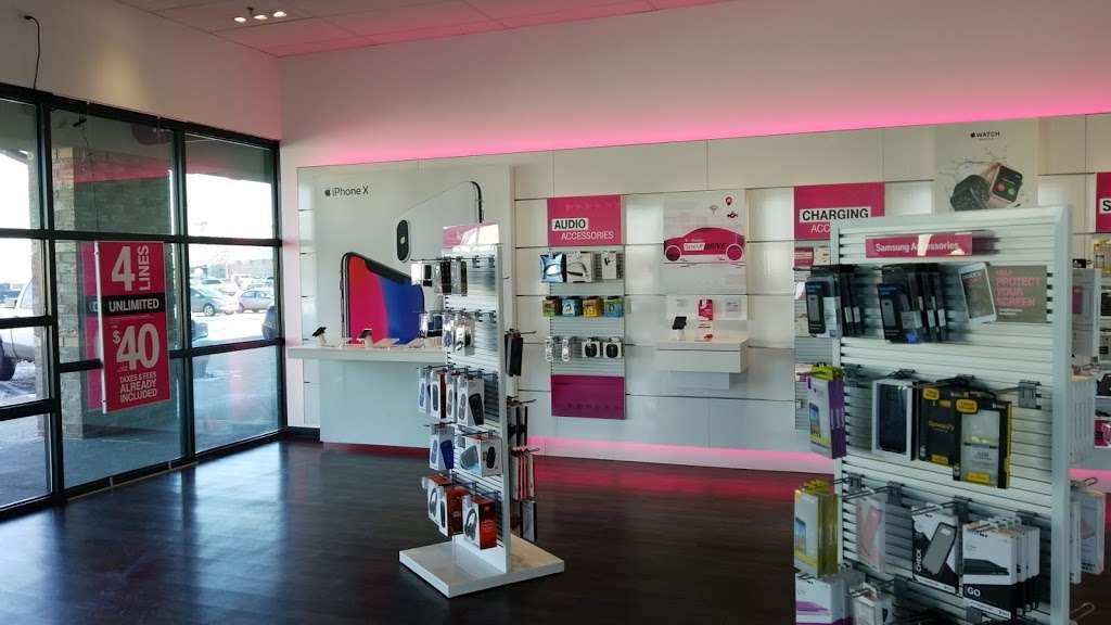 T-Mobile | 450 E Bromley Ln Unit 100, Brighton, CO 80601, USA | Phone: (720) 778-5001