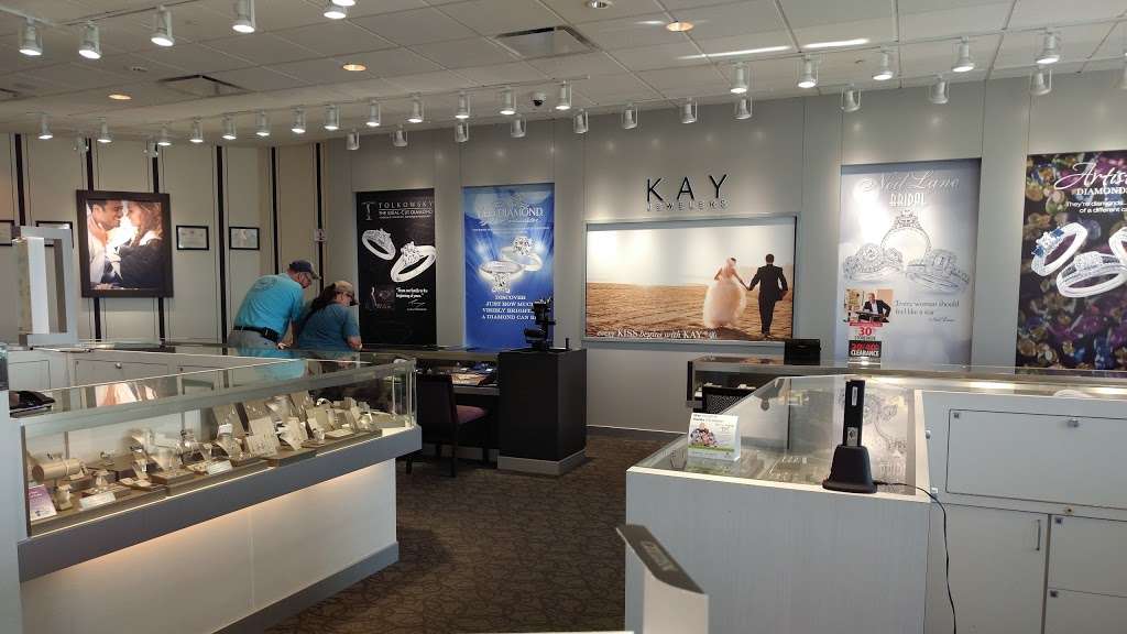 Kay Jewelers | 549 N Alafaya Trail Ste. T-05A, Orlando, FL 32828, USA | Phone: (407) 273-1105