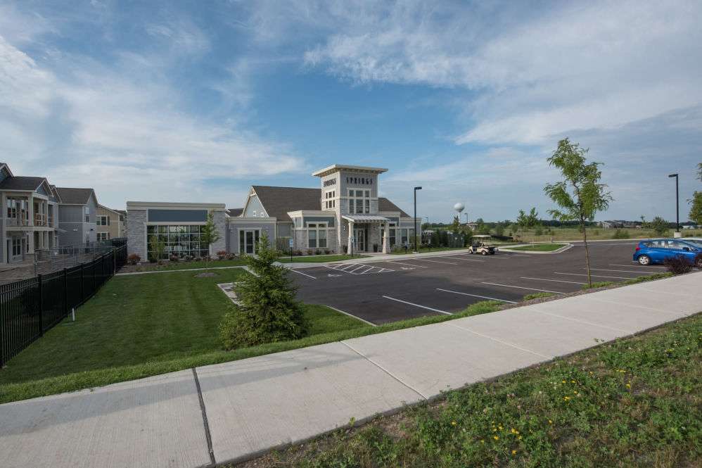 Springs at Kenosha Apartments | 12742 71st St, Kenosha, WI 53142, USA | Phone: (262) 977-4377