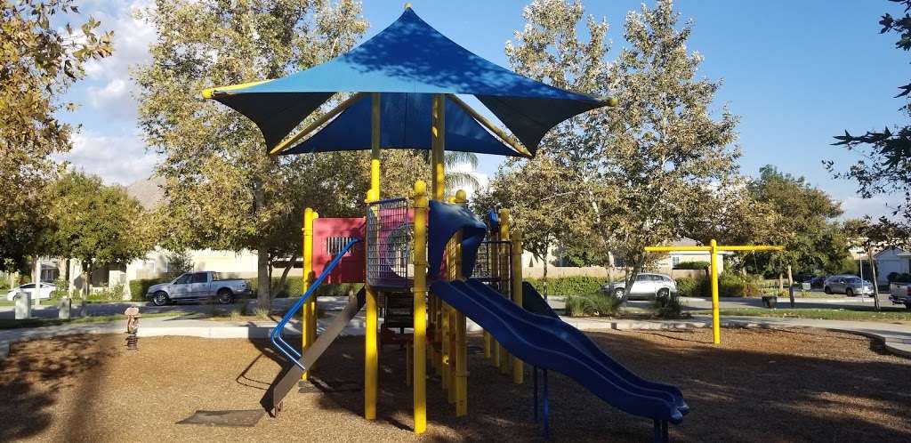 Heritage Lakes Tot Lot | 29027 Navigator Way, Romoland, CA 92585, USA