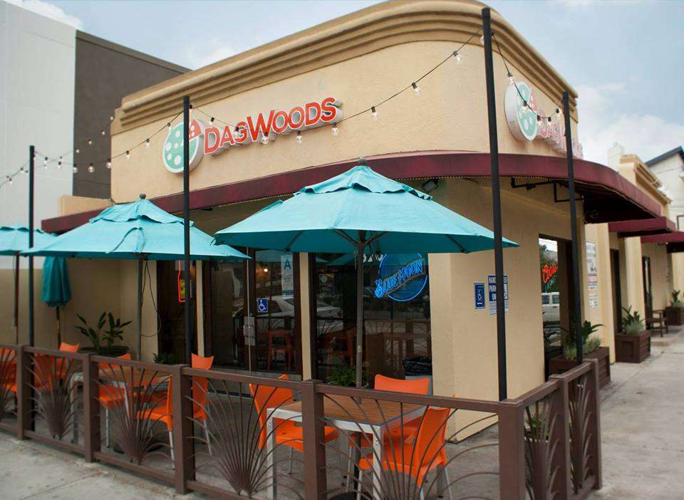 Dagwoods | 820 Wilshire Blvd, Santa Monica, CA 90401, USA | Phone: (310) 899-3030