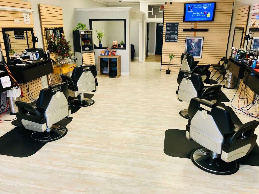 The B Shop Barbershop | 6314 Cypress Gardens Blvd, Winter Haven, FL 33884, USA | Phone: (863) 318-8700