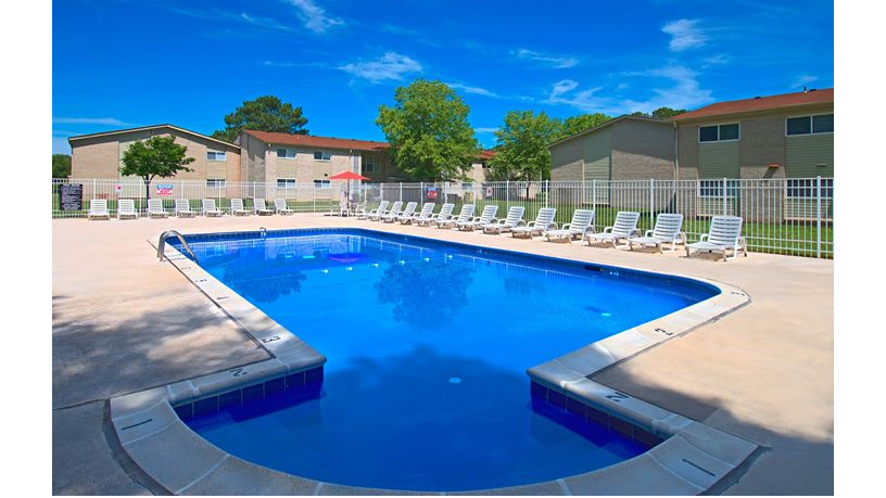 Hodges Manor Apartments | 1008 Cherokee Rd, Portsmouth, VA 23701, USA | Phone: (757) 488-4755