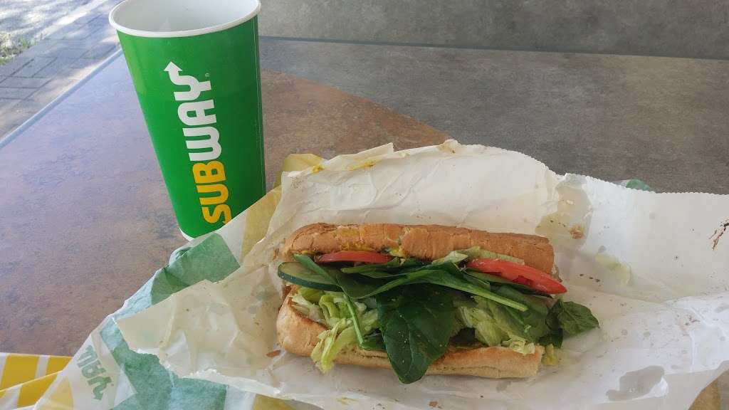 Subway Restaurants | 137 S Federal Hwy, Dania Beach, FL 33004, USA | Phone: (954) 921-5096