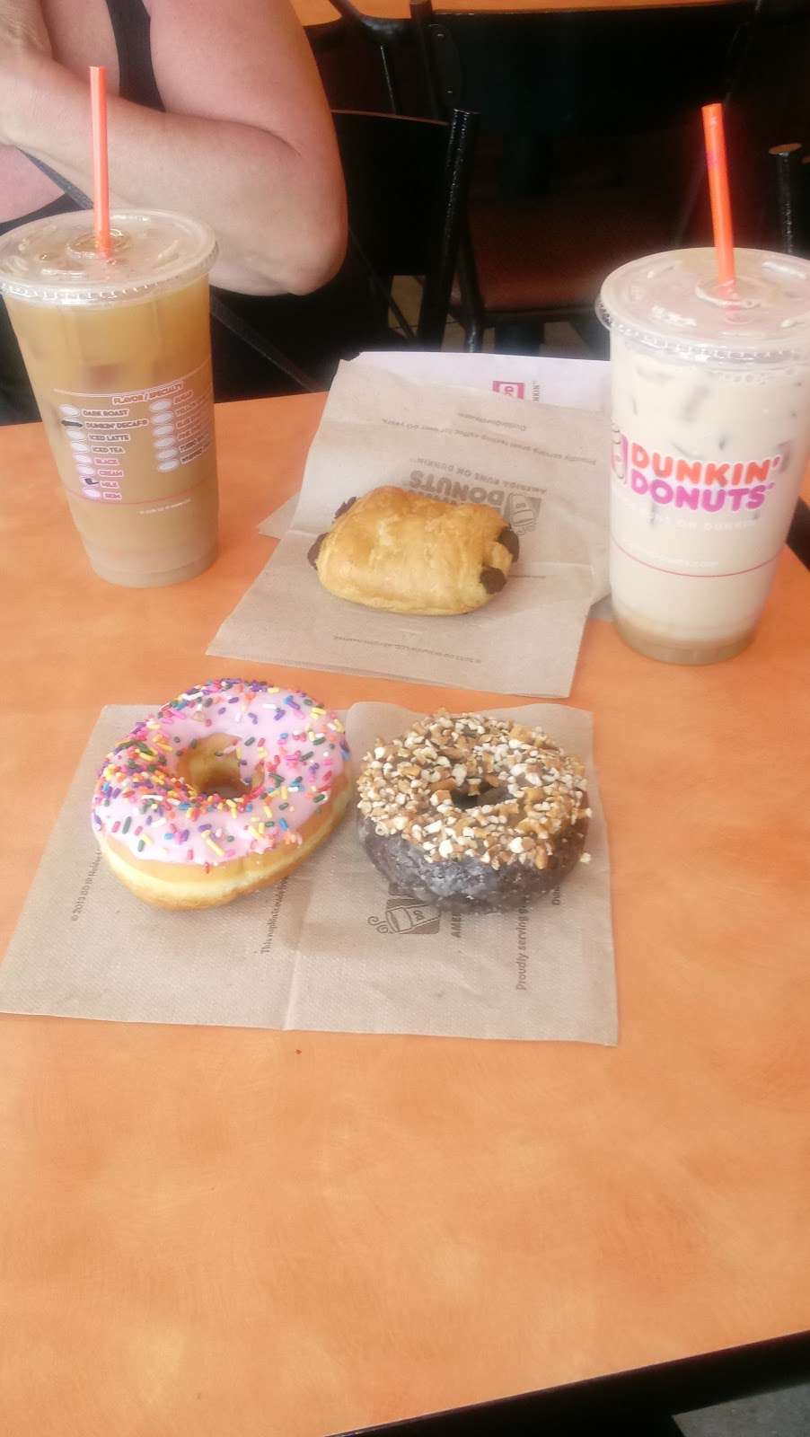 Dunkin | 150-B Greaves Ln, Staten Island, NY 10308, USA | Phone: (718) 966-7111