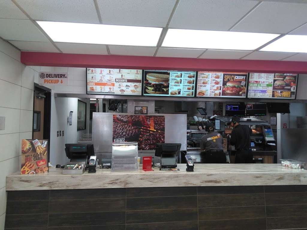 Burger King | 2402 S Grove Ave, Ontario, CA 91761 | Phone: (909) 930-6761