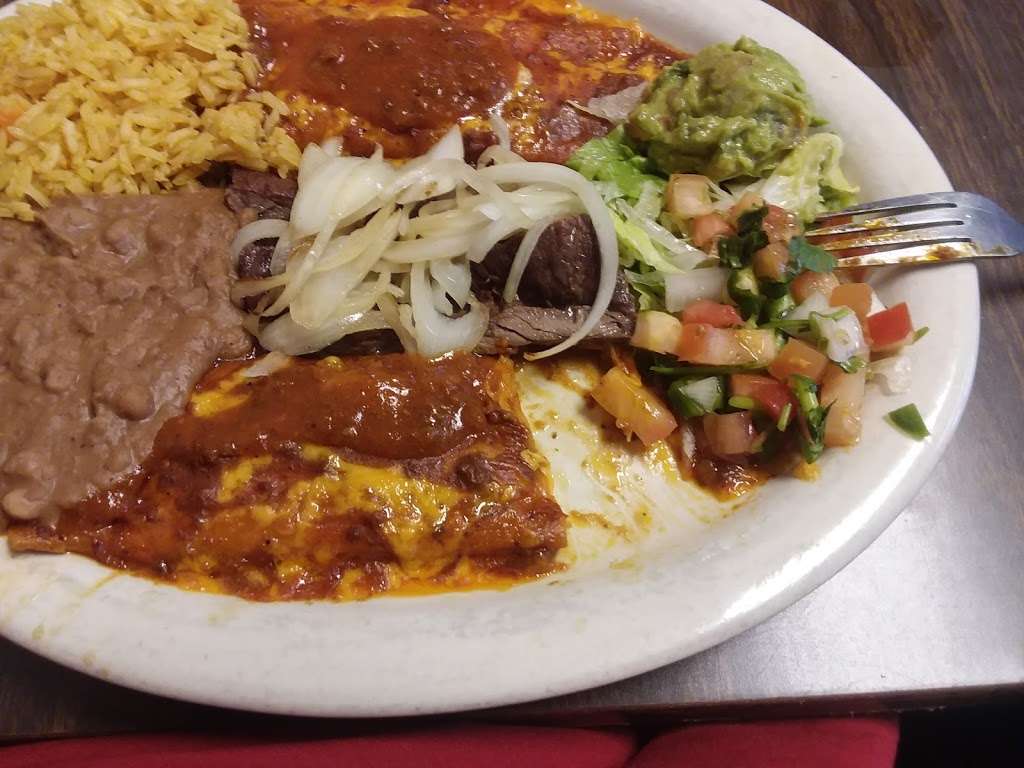 Lupes Mexican Cafe | Lupes Mexican Cafe, 1031 Main St, East Bernard, TX 77435, USA | Phone: (979) 335-4313