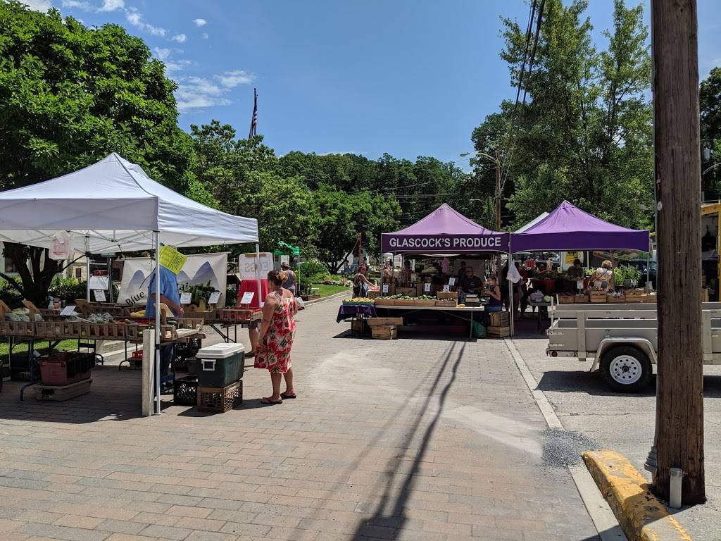 Berkeley Springs Farmers Market | 129 Fairfax St, Berkeley Springs, WV 25411, USA | Phone: (304) 258-8400