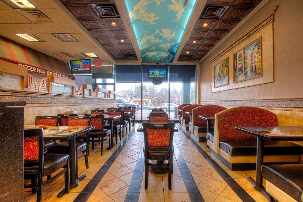 Anthony Francos Pizza | 303 Pompton Ave, Verona, NJ 07044, USA | Phone: (973) 857-2400