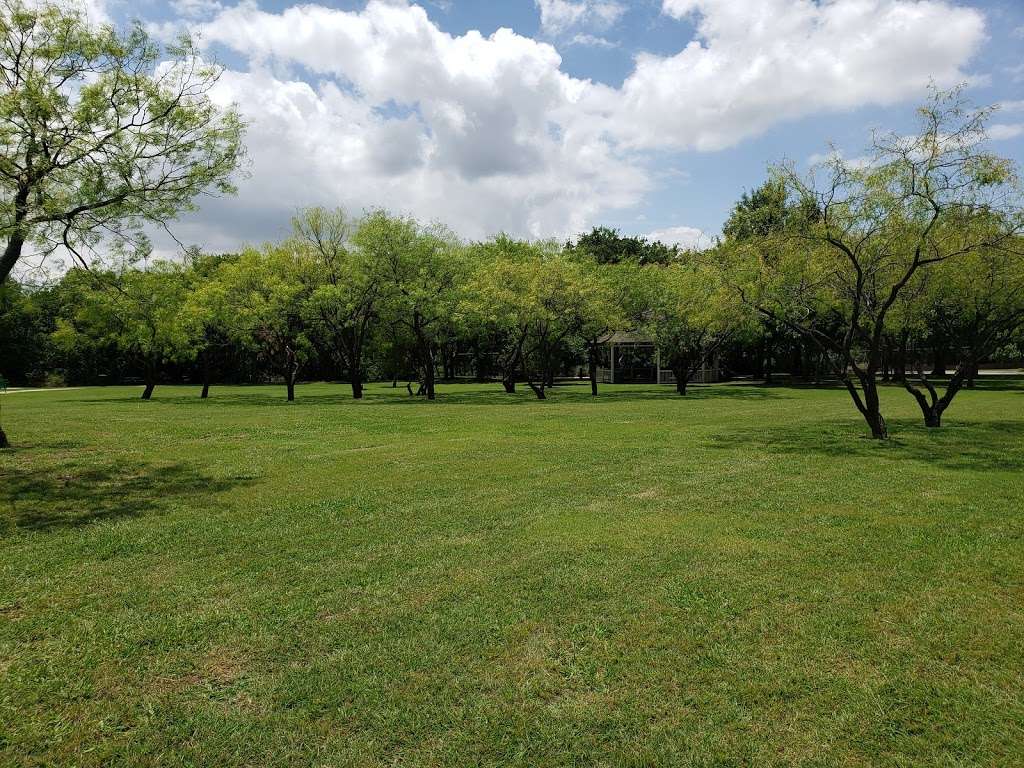 Clifford E Bill Hall Park | 2200-2204 Crater Lake Ct, Carrollton, TX 75006, USA | Phone: (972) 466-3080