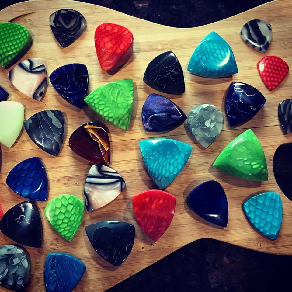 Dragon Guitar Picks | 11928 W Cypress St, Avondale, AZ 85392, USA | Phone: (623) 363-3405