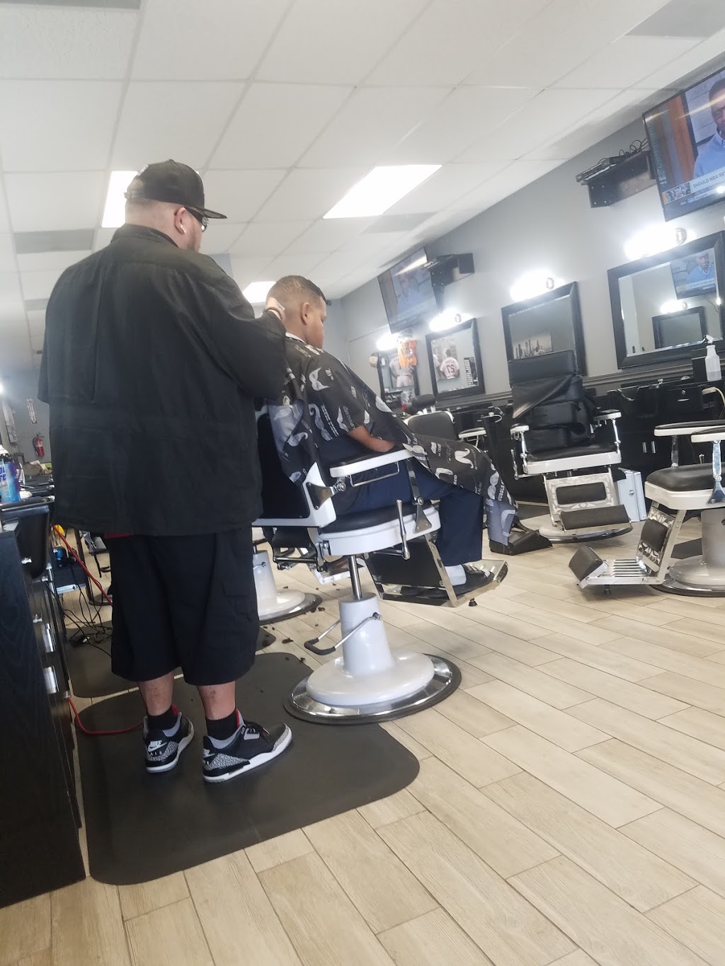 Fresh Cutz Barbershop | 8018 TX-146 #1b, Baytown, TX 77523, USA | Phone: (346) 801-3157