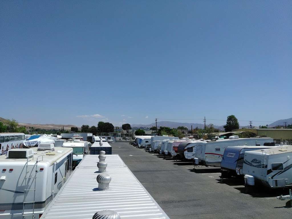 S C Storage | 27129 Honby Ave, Santa Clarita, CA 91351, USA | Phone: (661) 298-1187