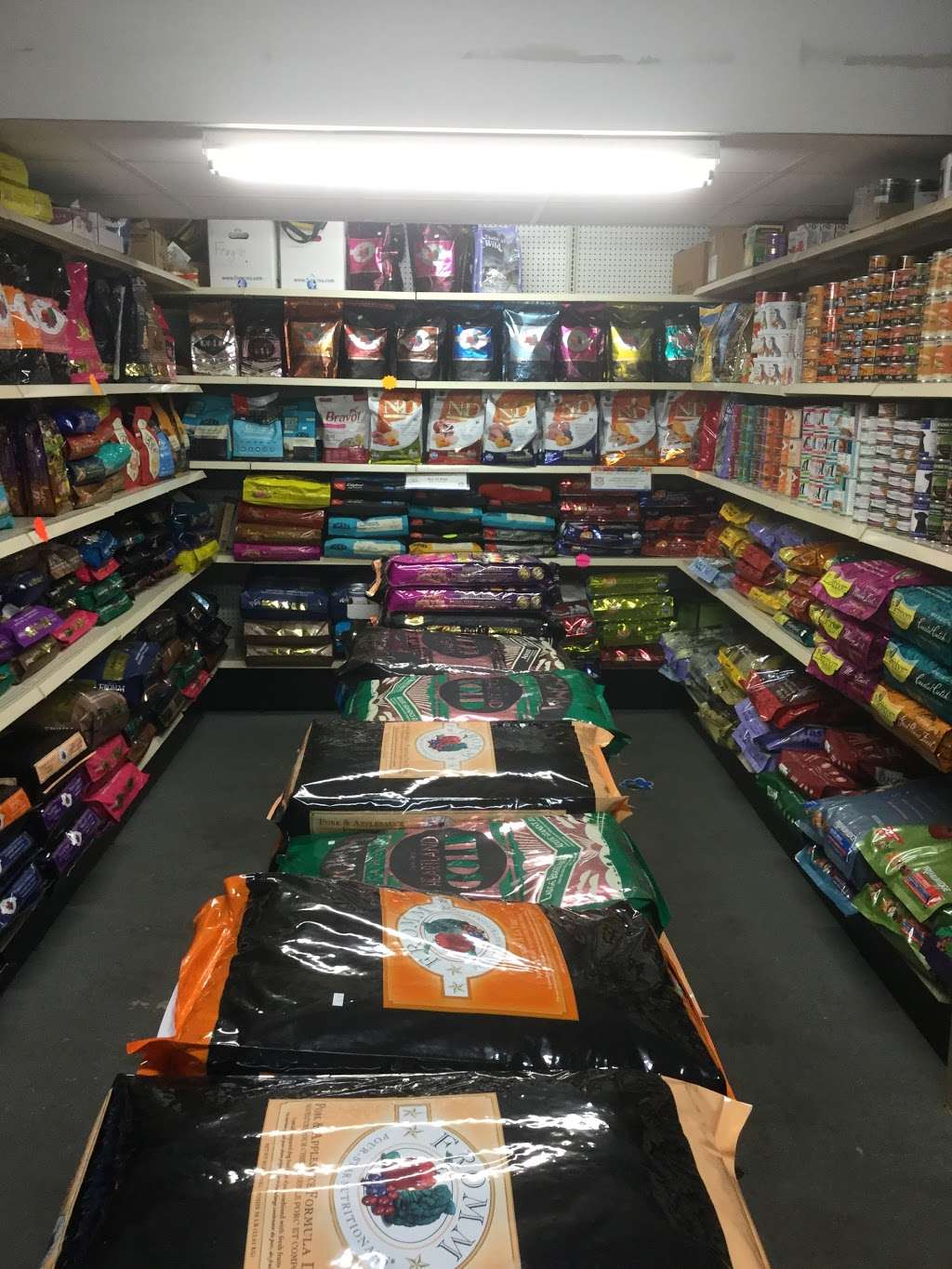 Pets Purrfurr Shoppe | 4400 Boyertown Pike, Reading, PA 19606 | Phone: (610) 779-2160