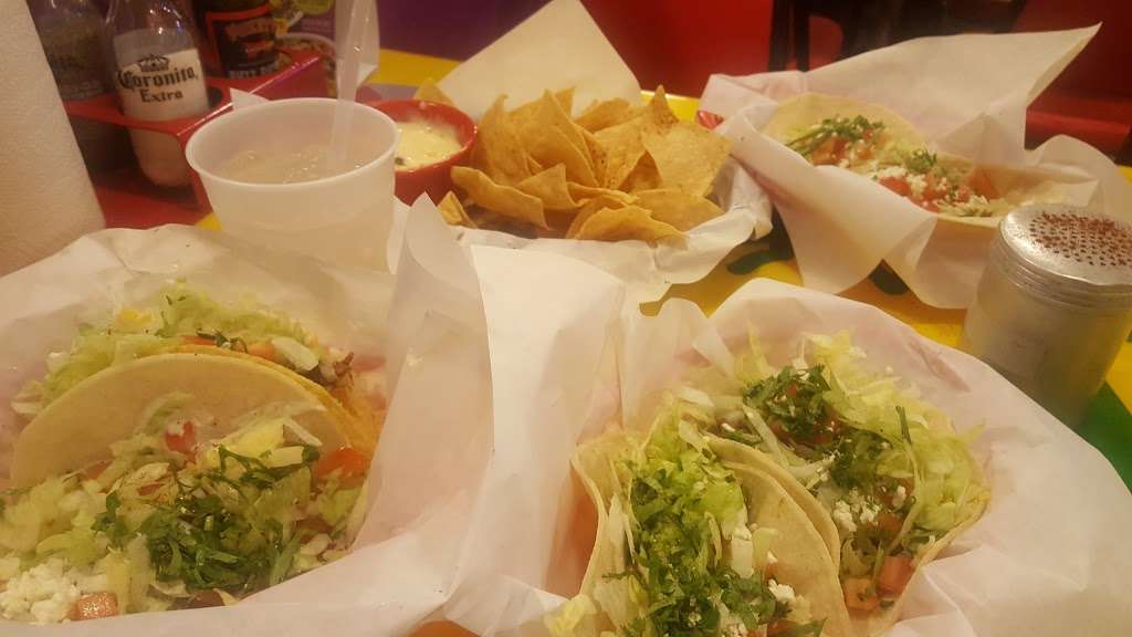 Fuzzys Taco Shop | 4875 Hwy 6, Missouri City, TX 77459, USA | Phone: (346) 304-2424