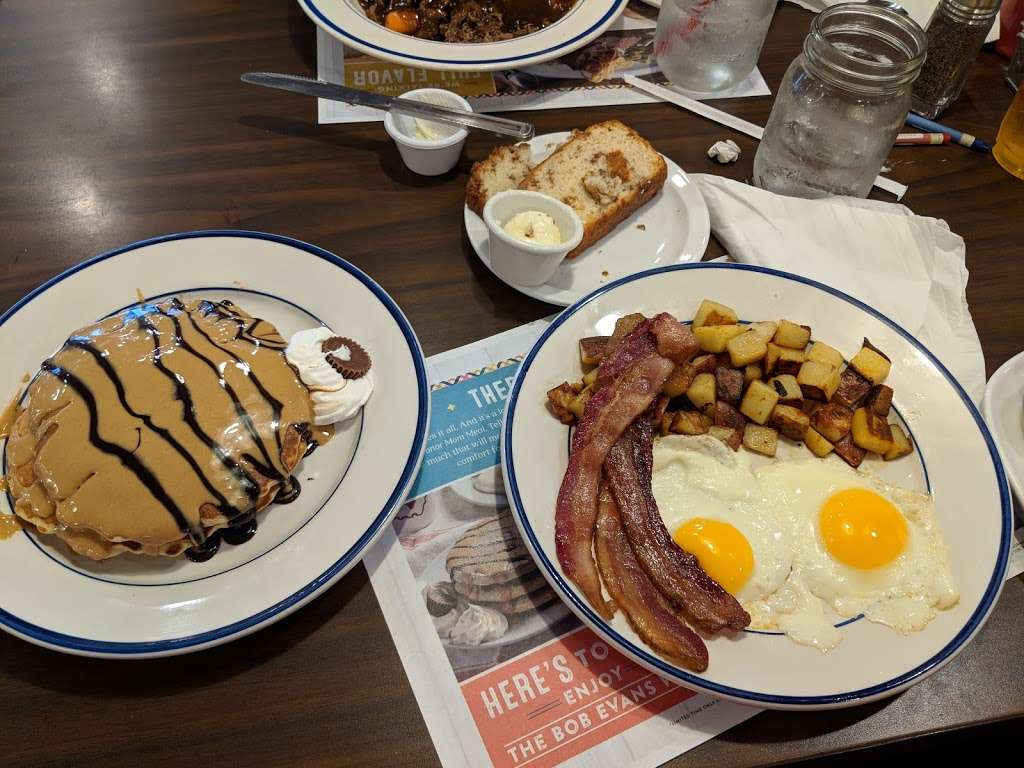 Bob Evans | 1704 Village West Pkwy, Kansas City, KS 66111, USA | Phone: (913) 299-1278