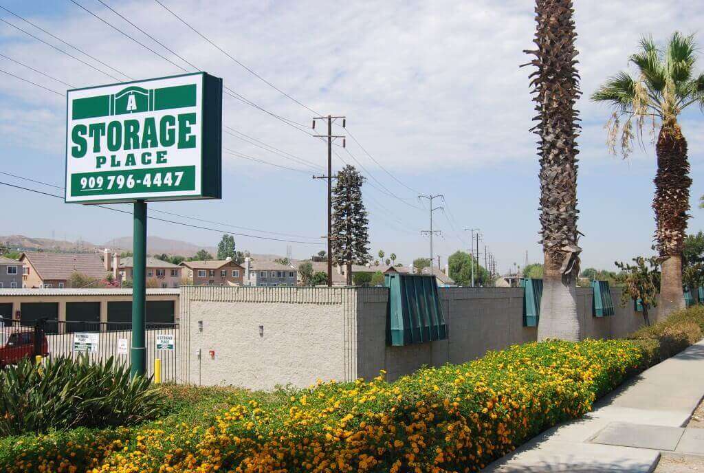 A Storage Place | 26419 Barton Rd, Redlands, CA 92373, USA | Phone: (909) 675-1607