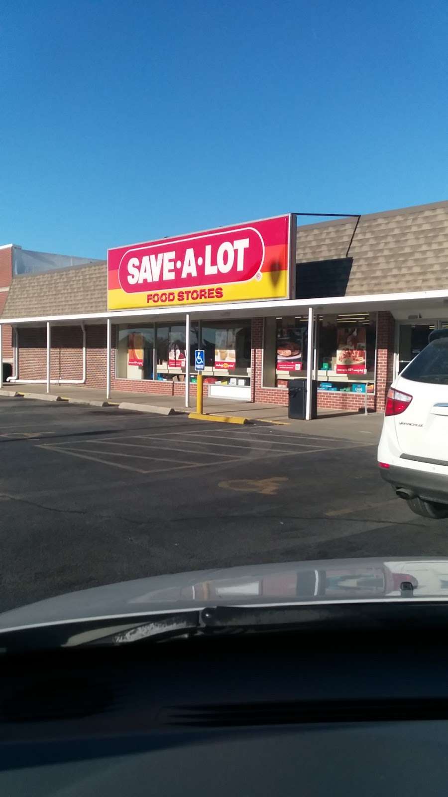 Save-A-Lot | 809 S Business Hwy 13, Lexington, MO 64067, USA | Phone: (660) 259-7702