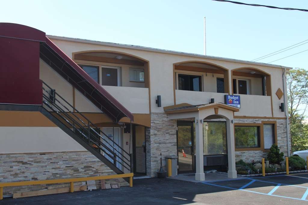 Budget Inn | 400 Carman Mill Rd, Massapequa, NY 11758 | Phone: (516) 795-4800