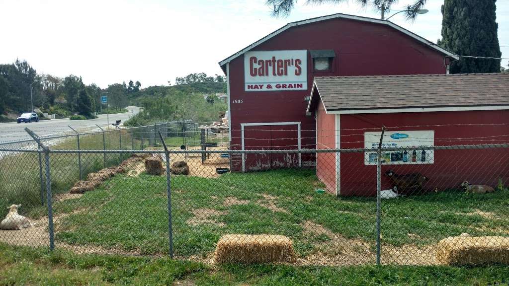 Carters Hay & Grain | 1985 Olivenhain Rd, Encinitas, CA 92024, USA | Phone: (760) 436-4738