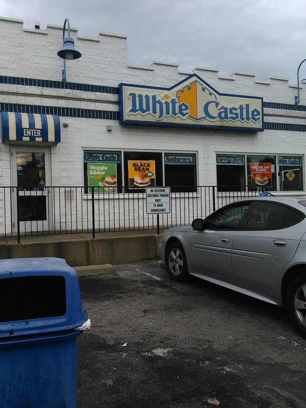 White Castle | 3201 Harrison Ave, Cincinnati, OH 45211, USA | Phone: (513) 662-6000