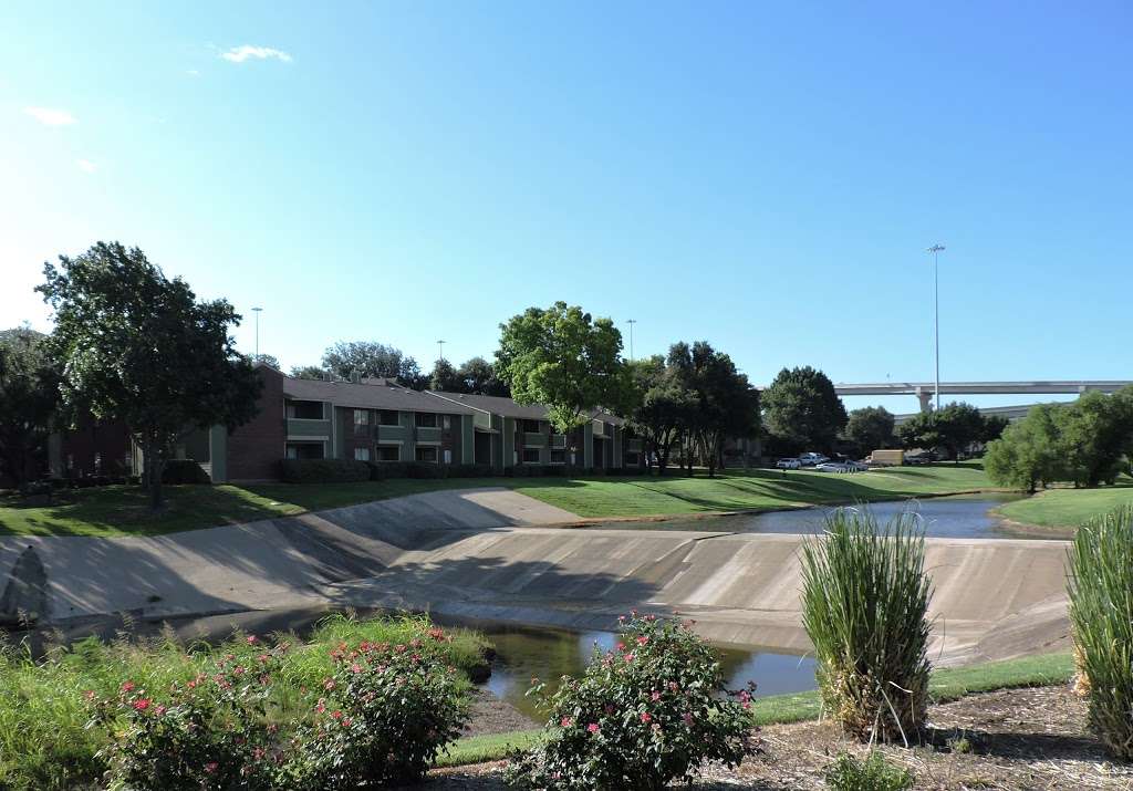 Windridge Apartments | 2301 Avenue H E, Grand Prairie, TX 75050 | Phone: (972) 988-1171